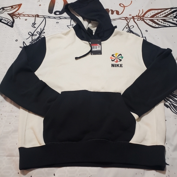 Nike | Men’s The Sports Shoes of champion hoodie Size M Black Cream - Picture 1 of 2
